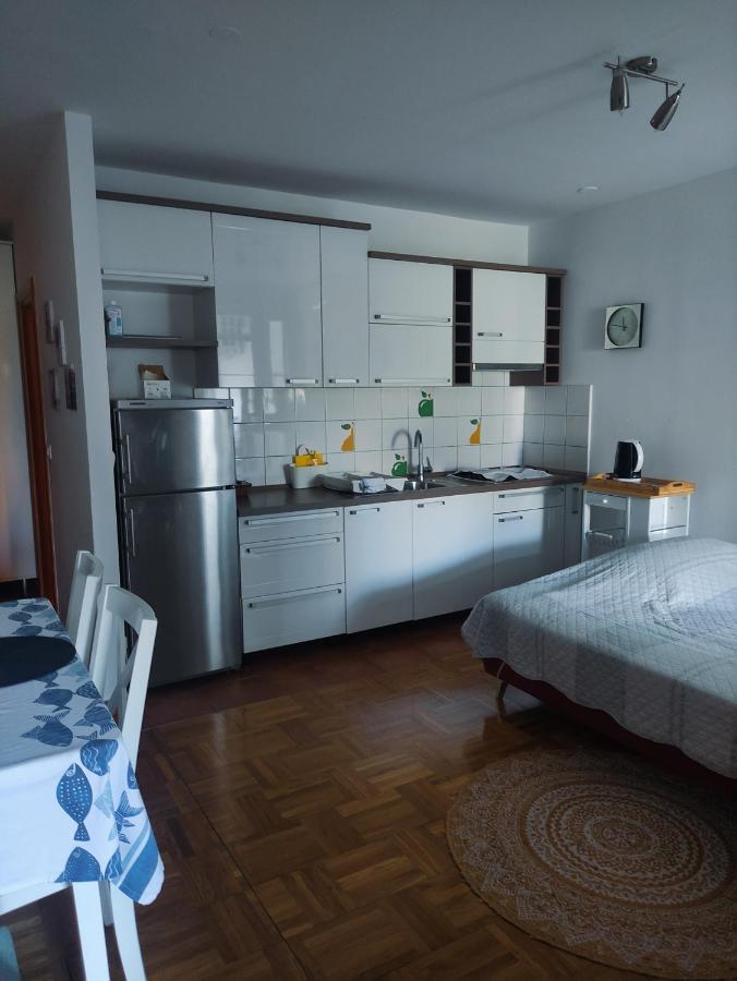 Apartman Vesna 2 Persons نجيفيش المظهر الخارجي الصورة